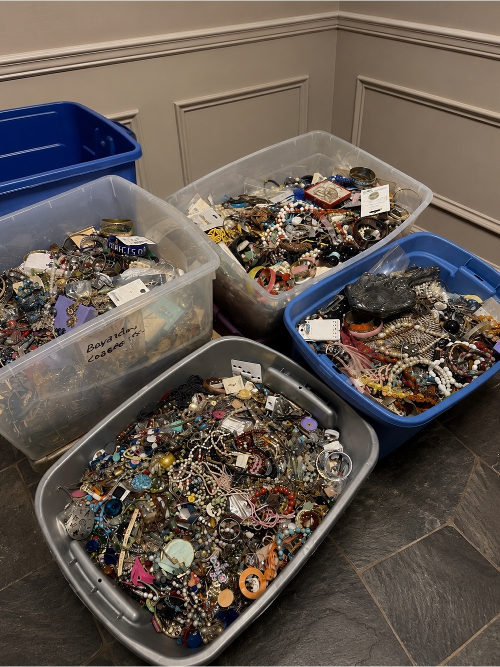 🏆 3 LB Unsearched Jewelry Lot Estate Sale Vintage Craft Wearable Treasure Hunt